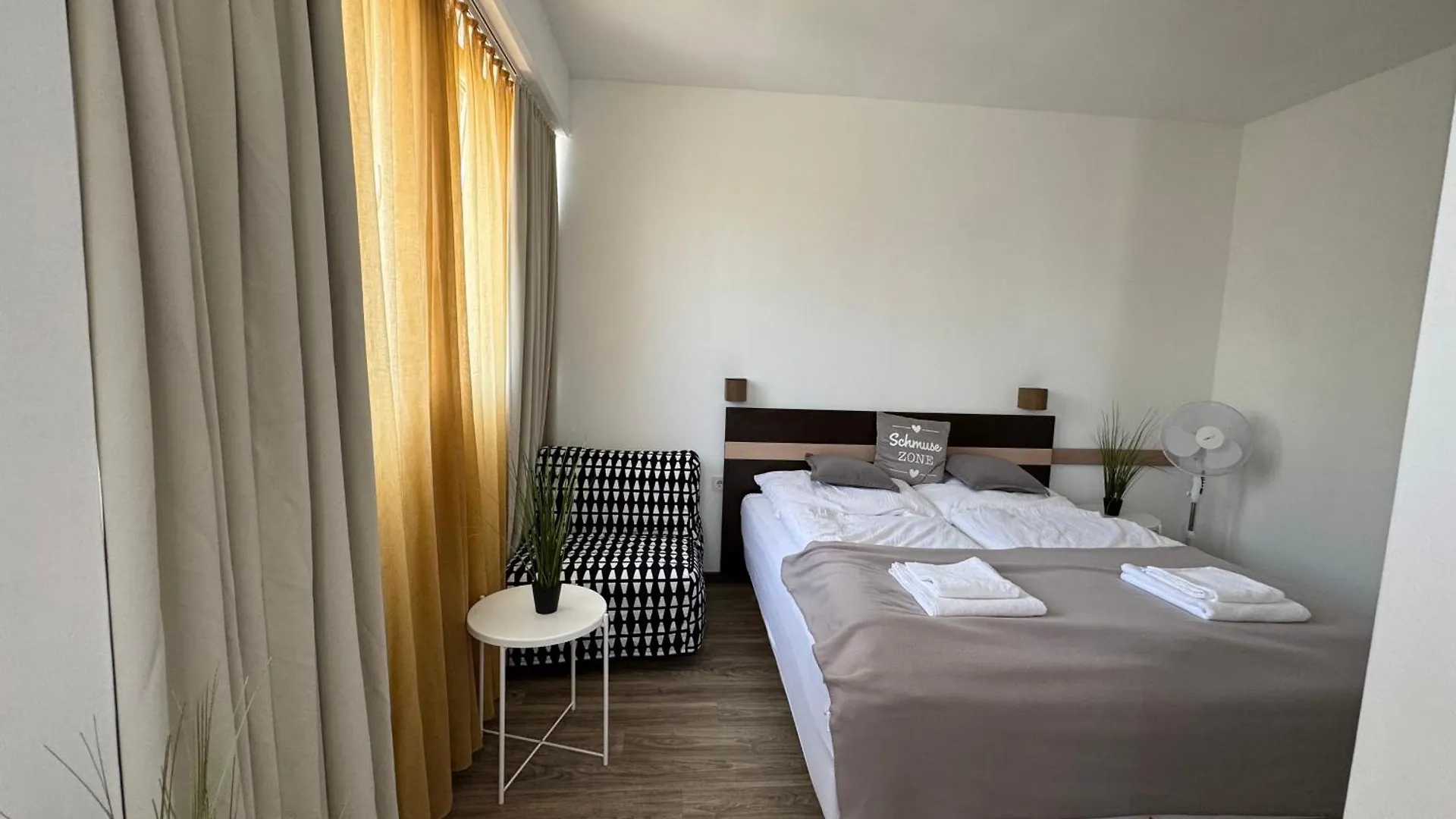 Leon Studio Apartment In Vienna,Three Sleeping Places 오스트리아